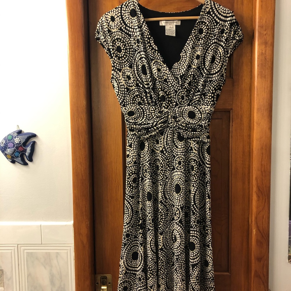 Evan Picone sleeveless dress